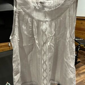 Carve Designs Light Gray Sleeveless Blouse